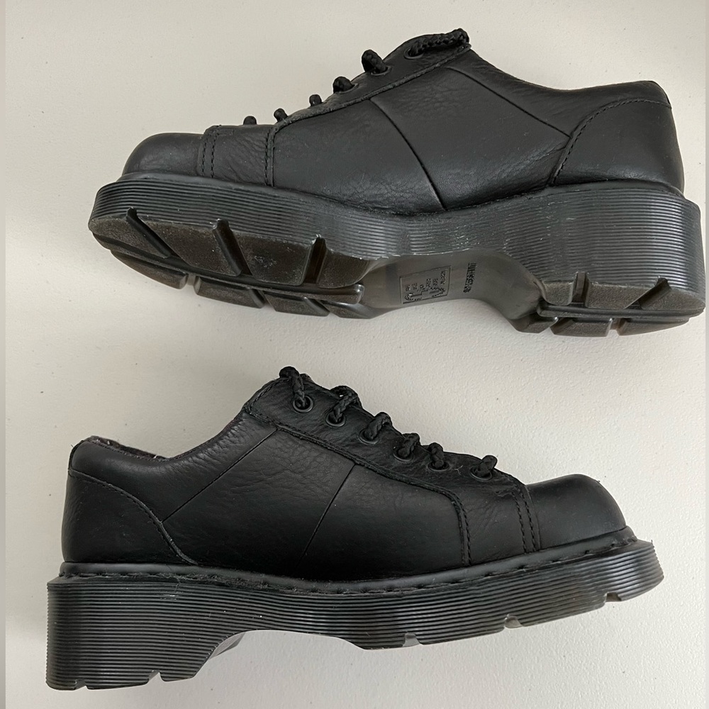 Dr. Martens Womens Black Leather Tie Up Keani Boots Size 9 Y2K Chunky Sole